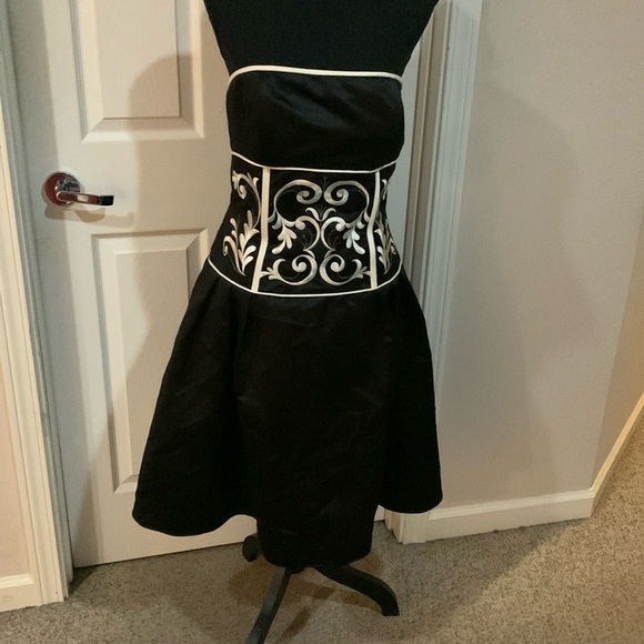 Jupe Taille Haute Jessica McClintock Noire Et Blanche Perles - Taille 6